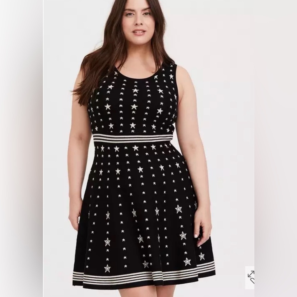 Torrid Black & White Star Sweater-Knit Skater Dress Size 3